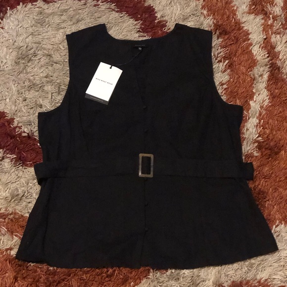 NWT Sleeveless Belted Button Up Black Top - Picture 3 of 6